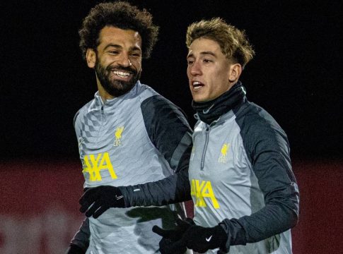 Η ανάρτηση του Τσιμίκα για τον Σαλάχ: «Ένας αληθινός θρύλος που είχα την τύχη να τον αποκαλώ φίλο μου» (pic)