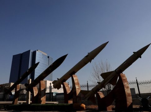 Συναγερμός: Ιρανικοί πύραυλοι εκτοξεύτηκαν προς την κατεύθυνση βρετανικών βάσεων στην Κύπρο!