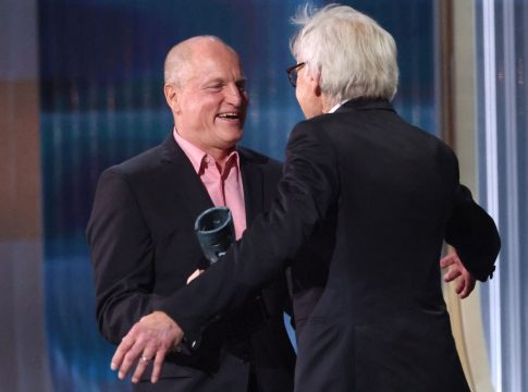 O Γούντι Χάρελσον έγινε φίλος με τον Χάρισον Φορντ εξαιτίας ενός τρίλεπτου ασταμάτητου γέλιου