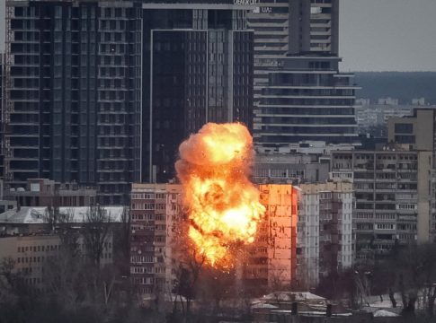 Ουκρανία – Ιράν: Παράλληλοι πόλεμοι σε τροχιά σύγκλισης