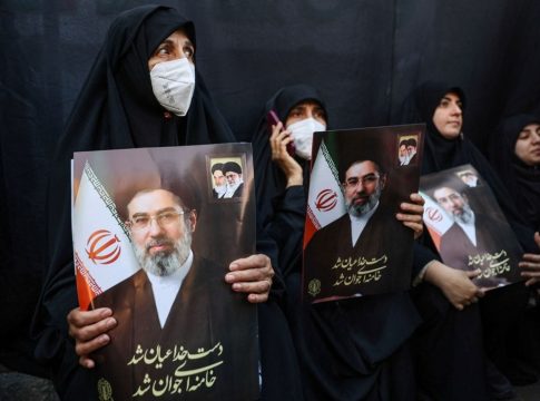 Μοτζτάμπα Χαμενεΐ: Συγχαρητήρια από Αρμενία, Ομάν και Αζερμπαϊτζάν – Χαιρετίζουν Χούθι και Χεζμπολάχ