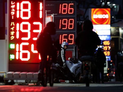 Ο πόλεμος στο Ιράν προκαλεί σοκ στην παγκόσμια οικονομία – Και ο Τραμπ δεν έχει επιλογές