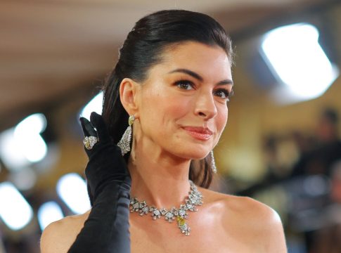 «Ένα red carpet δράμα»: Τιμοτέ Σαλαμέ, Ντέμι Μουρ και Αν Χάθαγουεϊ στις χειρότερες εμφανίσεις των Όσκαρ