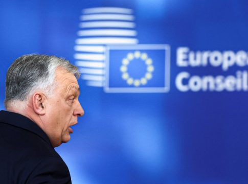 Η ΕΕ εκφράζει ανησυχία για καταγγελίες περί διαρροής ευαίσθητων δεδομένων από την Ουγγαρία προς τη Ρωσία