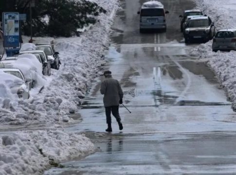 Αλλάζει ο καιρός: Πόσες φορές έχει χιονίσει Μάρτιο μήνα στην Αττική; Το ιστορικό 1987 που το «έστρωσε» 8 φορές μέσα στον μήνα