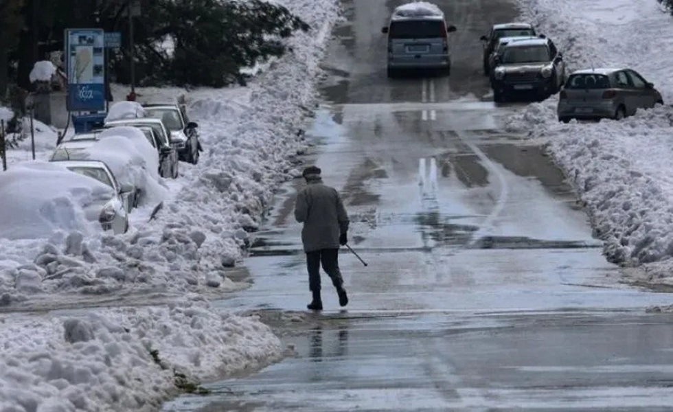 Αλλάζει ο καιρός: Πόσες φορές έχει χιονίσει Μάρτιο μήνα στην Αττική; Το ιστορικό 1987 που το «έστρωσε» 8 φορές μέσα στον μήνα