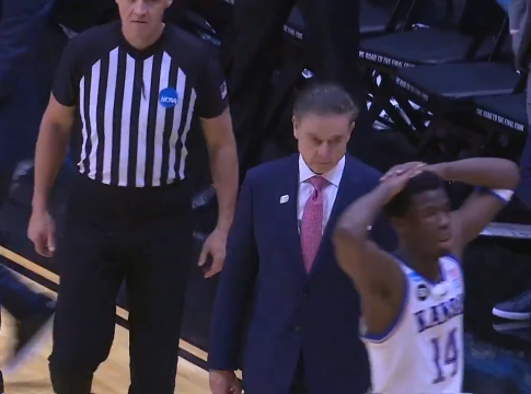 «Κρύο αίμα» ο Πιτίνο στο buzzer beater νίκης της ομάδας του (vid)