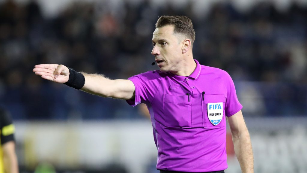 Superleague: Βεργέτης στο Καραϊσκάκης, Φωτιάς στη Νέα Φιλαδέλφεια