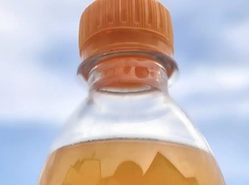 «Βόμβα» με πασίγνωστες πορτοκαλάδες που πίνουν όλοι – Περιέχουν χρωστική από πετρέλαιο και ανακαλούνται άμεσα