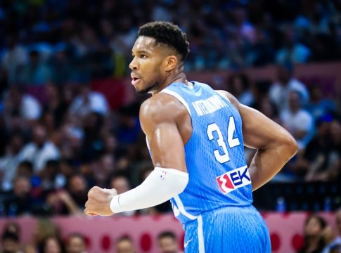 Στους πρώτους βραβευθέντες του Ευρωπαϊκού Τάγματος Αξίας ο Γιάννης Αντετοκούνμπο