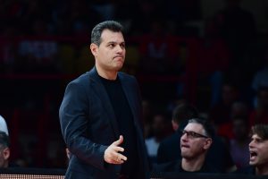 Έφτασαν στην Αθήνα Χάποελ και Ιτούδης: «Μία γυναίκα έχασε τη ζωή της από έκρηξη στα 700 μέτρα από το διαμέρισμά μου» (vid)