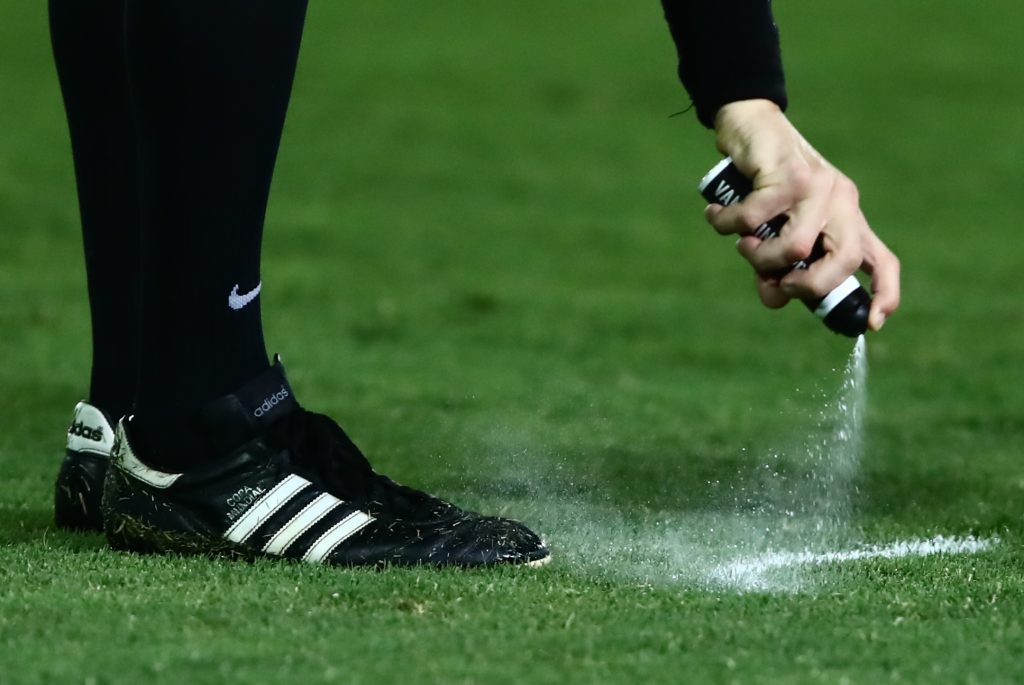 Το «χρυσό ταμείο» των διαιτητών στην εποχή του Λανουά και το κόλπο των διπλών ορισμών