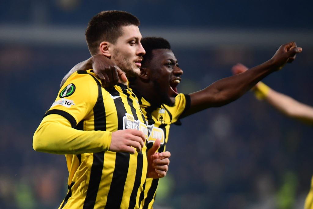 Το CHATGPT «βλέπει» την ΑΕΚ στον ημιτελικό του Conference League και την κούπα στη Φιορεντίνα (pic)