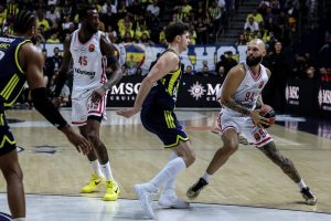 Η «τιτανομαχία» της Euroleague: Το αδιανόητο 122.8 του Ολυμπιακού και οι μόλις 78.9 πόντοι ανά παιχνίδι της Φενέρ (vids)