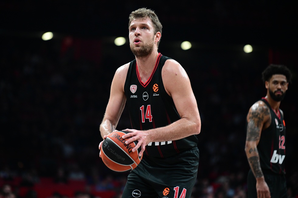 Το μήνυμα της Euroleague για την Παγκόσμια Ημέρα της Γυναίκας με πρωταγωνιστή τον Βεζένκοφ και τη μητέρα του (pic)