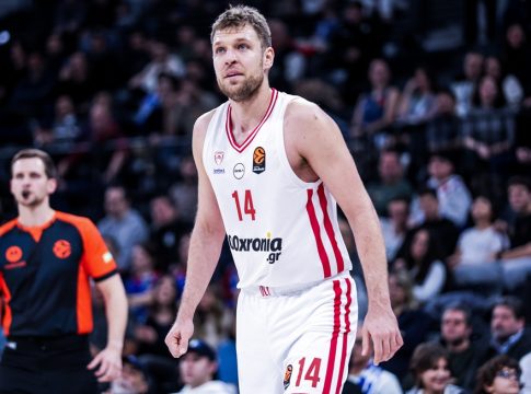 «Αυτόν τον προπονητή ούτε που θα τον χαιρετούσα» – Η μεγάλη αποκάλυψη του Σάσα Βεζένκοφ