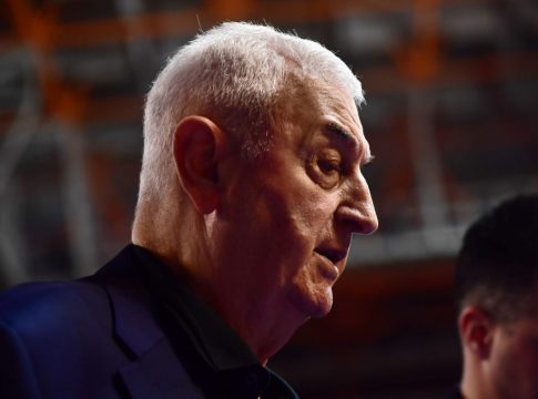 Σάκοτα: «Δεν έχει κίνητρο η Τόφας αλλά…»