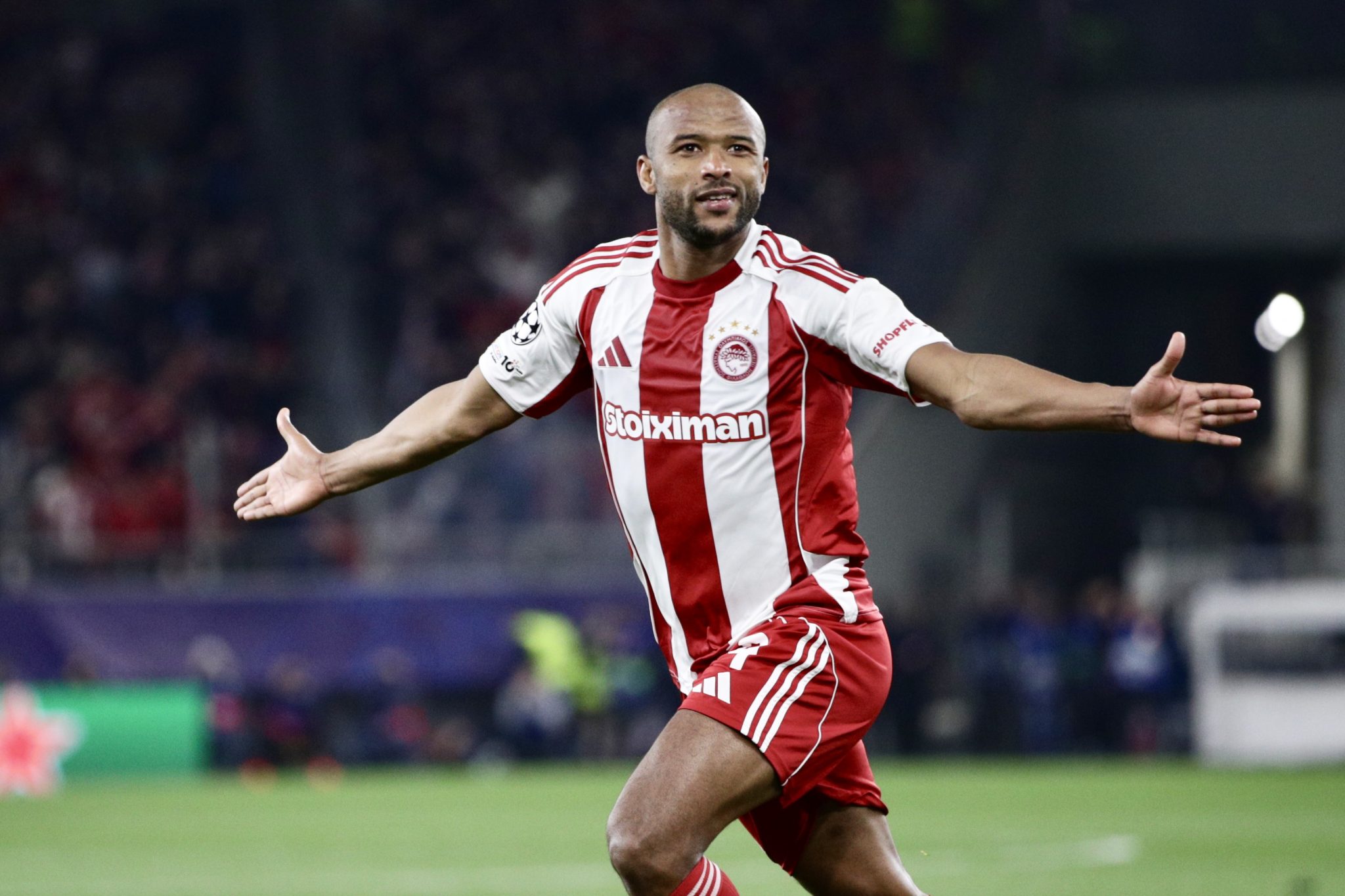 Στις Σέρρες για «διπλό» και… πίεση στην ΑΕΚ ο Ολυμπιακός