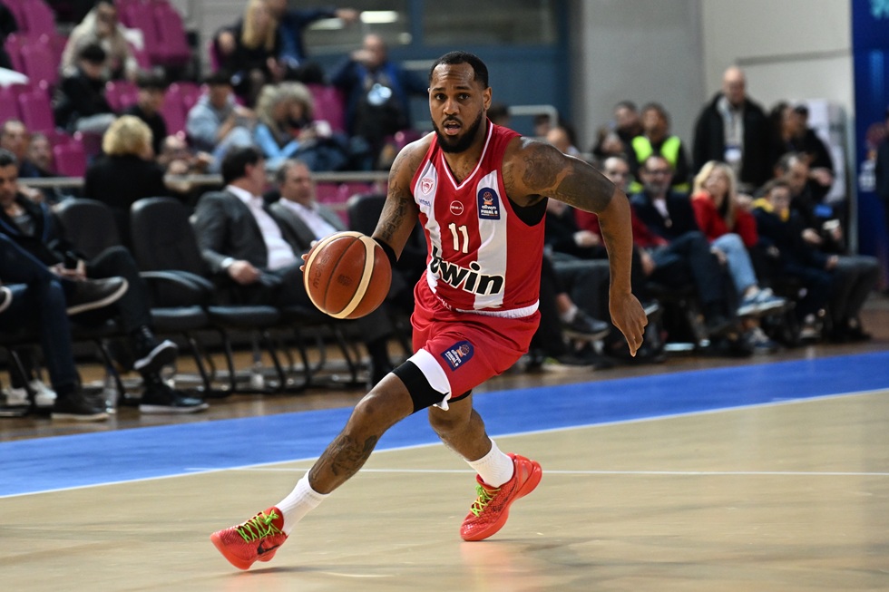 Οριστικά χωρίς Μόρις στο ντέρμπι ο Ολυμπιακός – Εκτός και οι Βεζένκοφ, Γουόκαπ