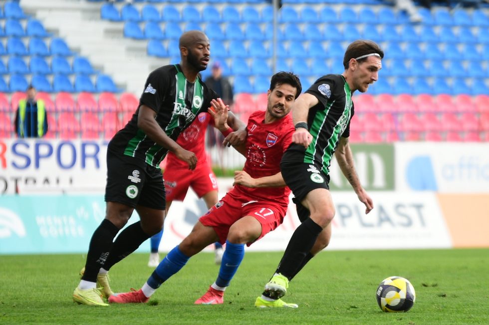 Πρόστιμο στον Πανιώνιο από τη ΔΕΑΒ για ρατσιστική συμπεριφορά προς τον Σεμπά