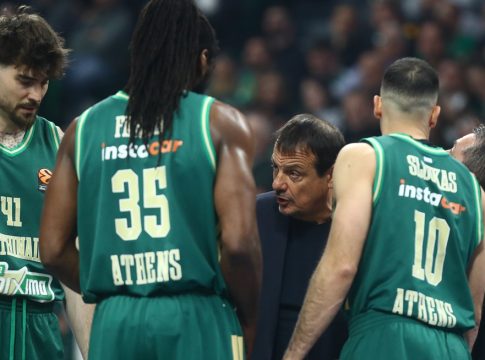 Άρθρο-κόλαφος της AS για τον Παναθηναϊκό: «Καταρρέει σαν πύργος από τραπουλόχαρτα»