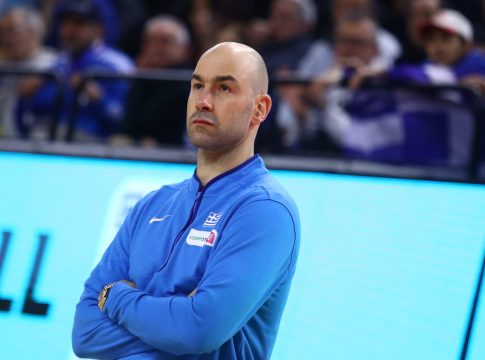 Στην Ποντγκόριτσα η Εθνική με στόχο τη νίκη κόντρα στο Μαυροβούνιο