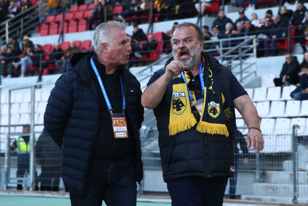 Ο Μάριος Ηλιόπουλος πήρε το μικρόφωνο στο Πανθεσσαλικό: Τι ζήτησε πριν την έναρξη του ματς