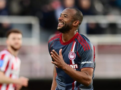 Ελ Κααμπί ο έκτος: Ποιοι είναι οι άλλοι που ανανέωσαν με την υπογραφή του Βαγγέλη Μαρινάκη