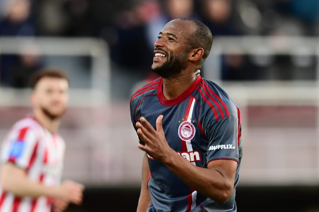 Ο Αγιούμπ Ελ Κααμπί ξεμπούκωσε και ο Μεντί το άλλαξε