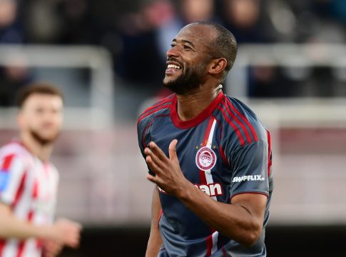 Ο Αγιούμπ Ελ Κααμπί ξεμπούκωσε και ο Μεντί το άλλαξε