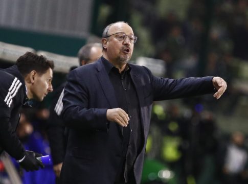 Μπενίτεθ: «Το σημαντικότερο είναι πως η ομάδα γίνεται όλο και καλύτερη και πιο δυνατή»