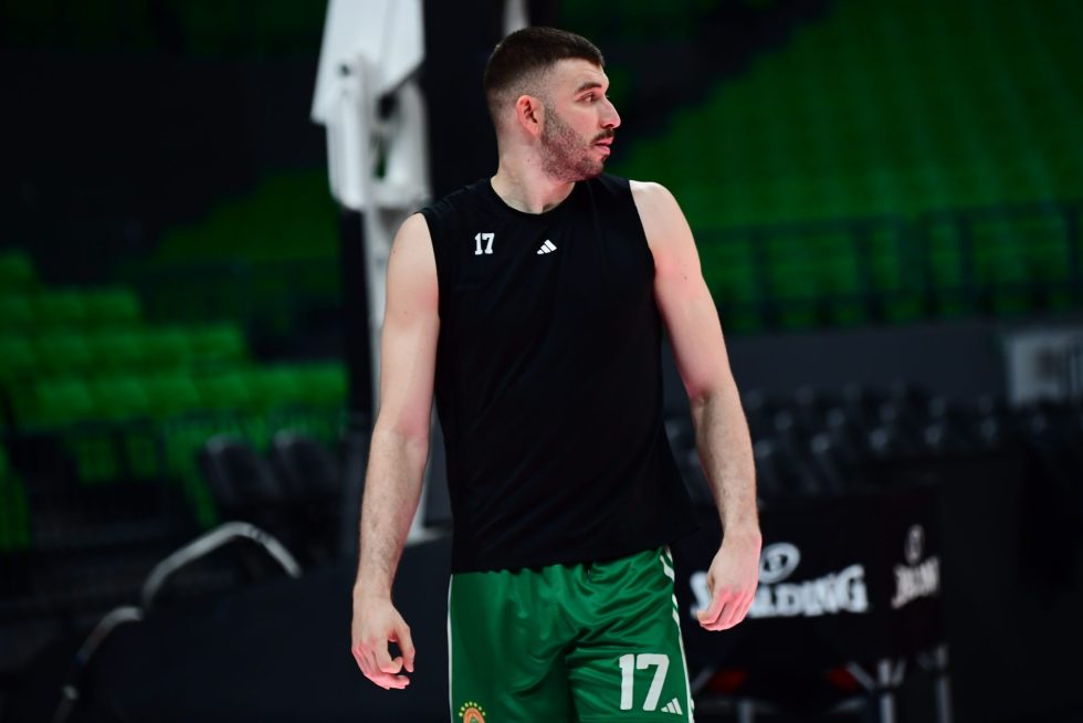 Ρογκαβόπουλος για Ολυμπιακό: «Πρέπει να δούμε το παιχνίδι καθαρά βαθμολογικά γιατί εμείς έχουμε μείνει λίγο πίσω» (vid)