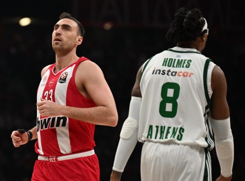 Η αξία της… υπεραξίας: Ο Μιλουτίνοφ, ο Χολμς και μια λίστα με… κομμένους