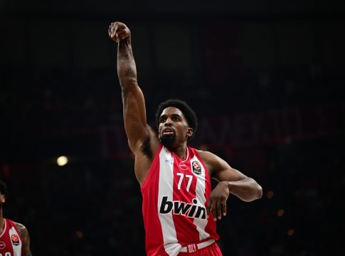 ΜακΚίσικ: «Παίζω για την επέκταση του συμβολαίου μου – Ποιον καλύτερο από μένα θα βρει ο Ολυμπιακός;»