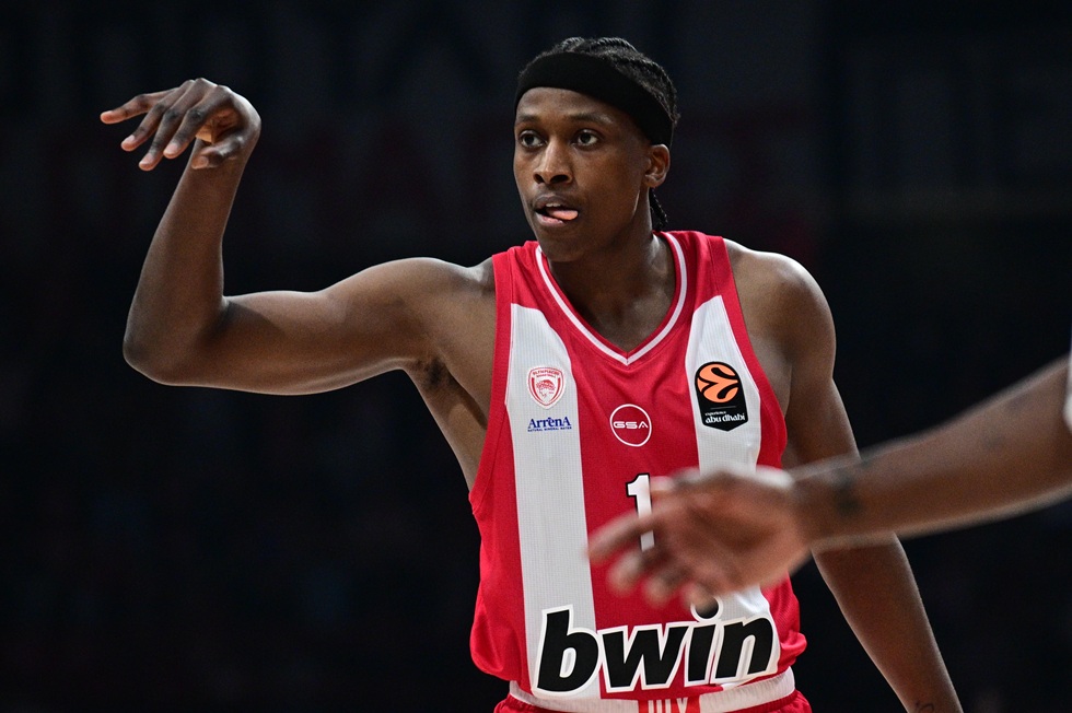 Μέσα ο Νιλικίνα – Ποιος έμεινε εκτός δωδεκάδας του Ολυμπιακού