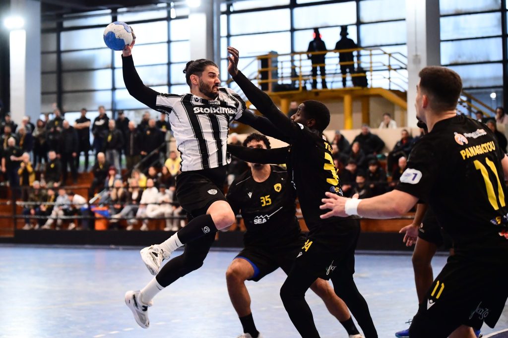 ΑΕΚ – ΠΑΟΚ 28-28: Νικητής στο ντέρμπι ο… Ολυμπιακός