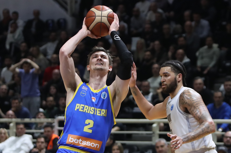 Βαν Τούμπεργκεν: «Ελπίζω η τρίτη φορά κόντρα στον ΠΑΟΚ να είναι τυχερή για μας»