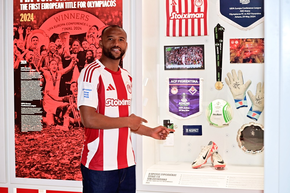 Ελ Κααμπί: «Αχ, αυτή η φανέλα του Ολυμπιακού…» (vid)