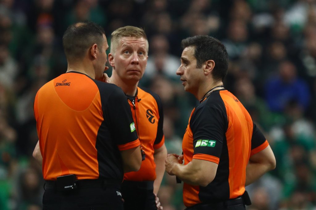 Αναλυτής διαιτησίας: «Σοβαρά λάθη στο Παναθηναϊκός – Ζαλγκίρις, έκριναν το αποτέλεσμα» (vid)