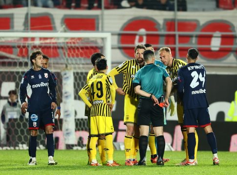 Πανσερραϊκός – Άρης 0-0: Πάλι με 10 παίκτες οι κίτρινοι πάλι δεν κέρδισαν τον ουραγό…