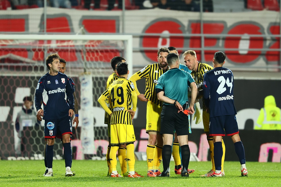 Πανσερραϊκός – Άρης 0-0: Πάλι με 10 παίκτες οι κίτρινοι πάλι δεν κέρδισαν τον ουραγό…
