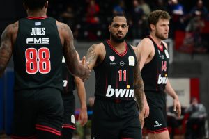 Πώς προετοιμάζει ο Ολυμπιακός το ντέρμπι με τον Παναθηναϊκό και γιατί αυτή μπορεί να είναι η ευκαιρία του Μόντε Μόρις (pic, vids)