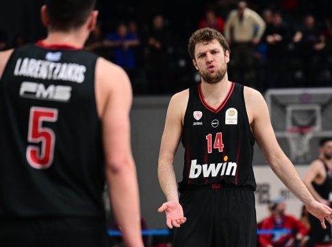 Πανιώνιος – Ολυμπιακός 71-79: Δυσκολεύτηκε, αλλά κράτησε το απόλυτο και… φουλάρει για «διαβολοβδομάδα»