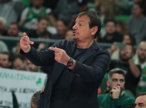 Αποδοκιμασίες στους παίκτες από τον κόσμο του Παναθηναϊκού – Τι τους είπε ο Αταμάν σε τάιμ άουτ