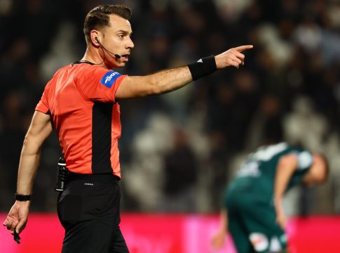 Είναι και… καρτάκιας ο Βεργέτης που άφησε τον ΠΑΟΚ και πάει Φάληρο- Πόσους παίκτες έχει ο Ολυμπιακός στο όριο για τα playoffs