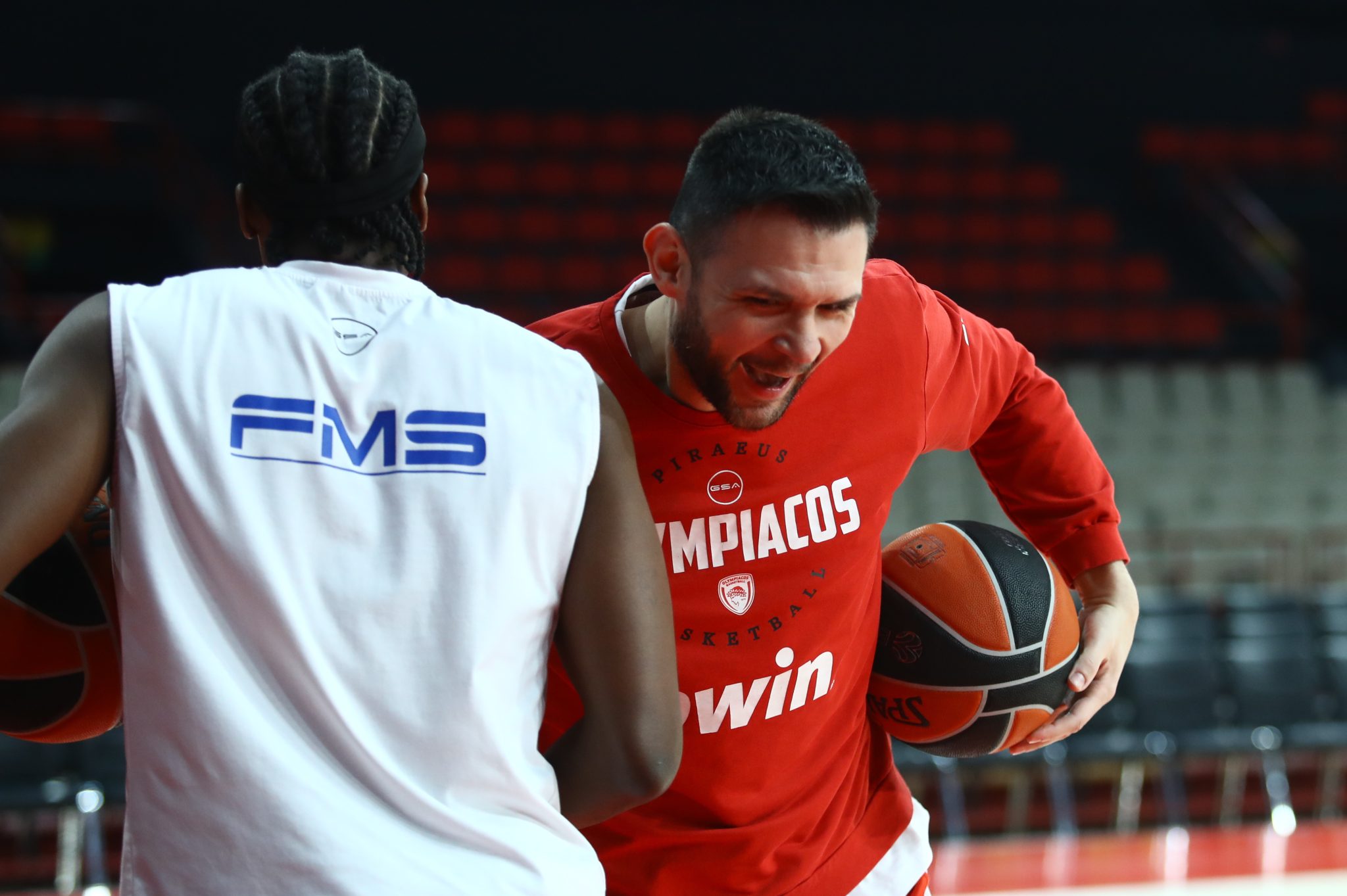 Παπανικολάου: Δεν μπορείς να είσαι όλη την ώρα με το μυαλό στο μπάσκετ, γιατί θα υπάρξει κορεσμός»