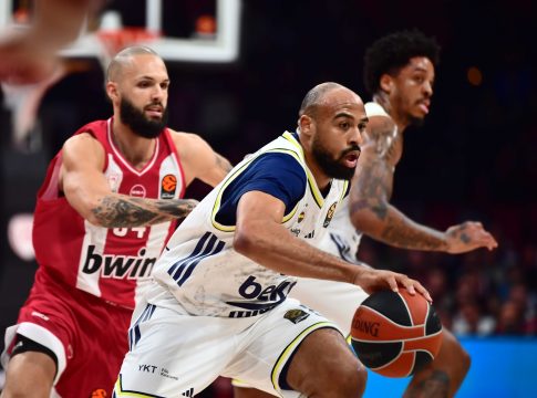 Το φοβερό βίντεο της «μονομαχίας» του Φουρνιέ με τον Χόρτον Τακερ