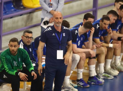 Ζαραβίνας: «Το μόνο θετικό είναι η αντίδραση της ομάδας όταν βρέθηκε πίσω με 3 γκολ»