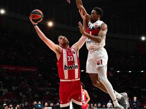 Μιλουτίνοφ: «Δεν μπορούμε να σκεφτόμαστε τα πλέι οφ»