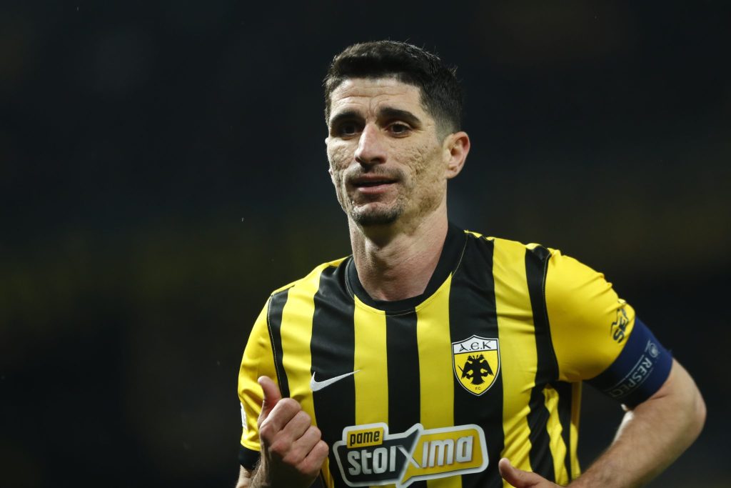 Η ΑΕΚ ανακοίνωσε στο γήπεδο την επέκταση της συνεργασίας της με τον Μάνταλο ως το 2027 (vid)